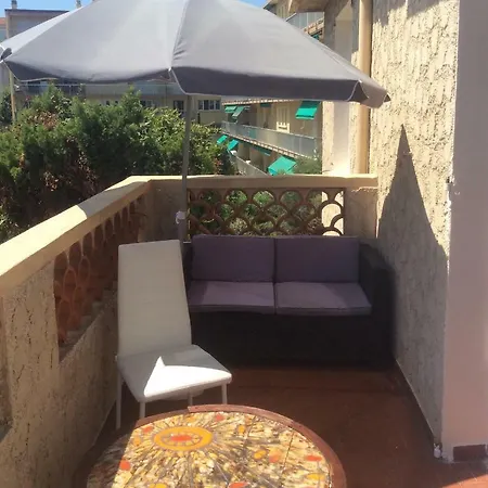Super Apartemnt Vue Mer Cap D'antibes Διαμέρισμα